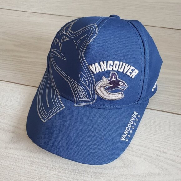 Vancouver Canucks Youth Hat Cap New NWOT Adjustable Back Look - Picture 2 of 6